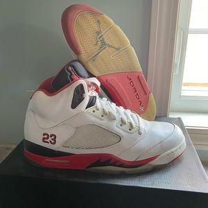Air Jordan retro 5 fire red
